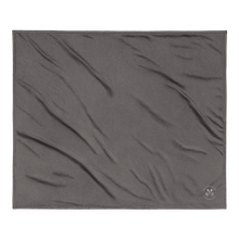 Загрузить изображение в средство просмотра галереи, Lake Winnipesaukee Premium Sherpa blanket