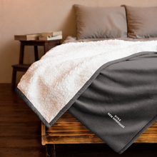 Carica l'immagine nel visualizzatore di Gallery, Hike New Hampshire Premium sherpa blanket